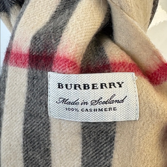 Burberry Cashmere Burberry Print Scarf - Picture 3 of 5